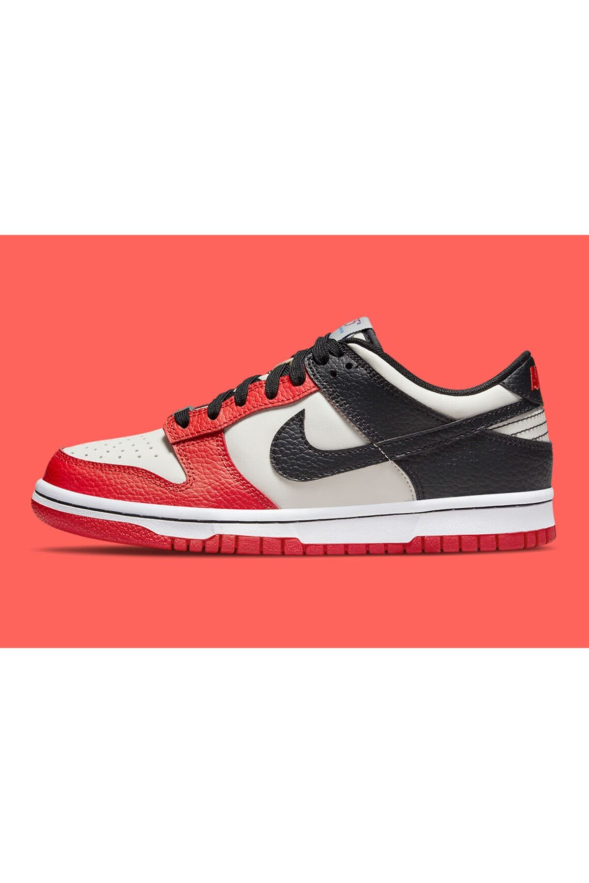 اسنیکر آدیداس Nike با کد DO6288-100