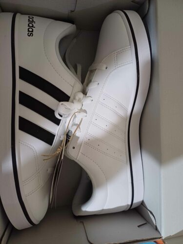 اسنیکر سفید آدیداس | GW2063 photo review