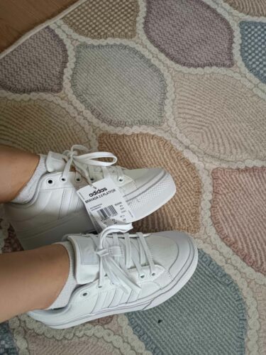 اسنیکر سفید آدیداس | 24Y339IE2309 photo review