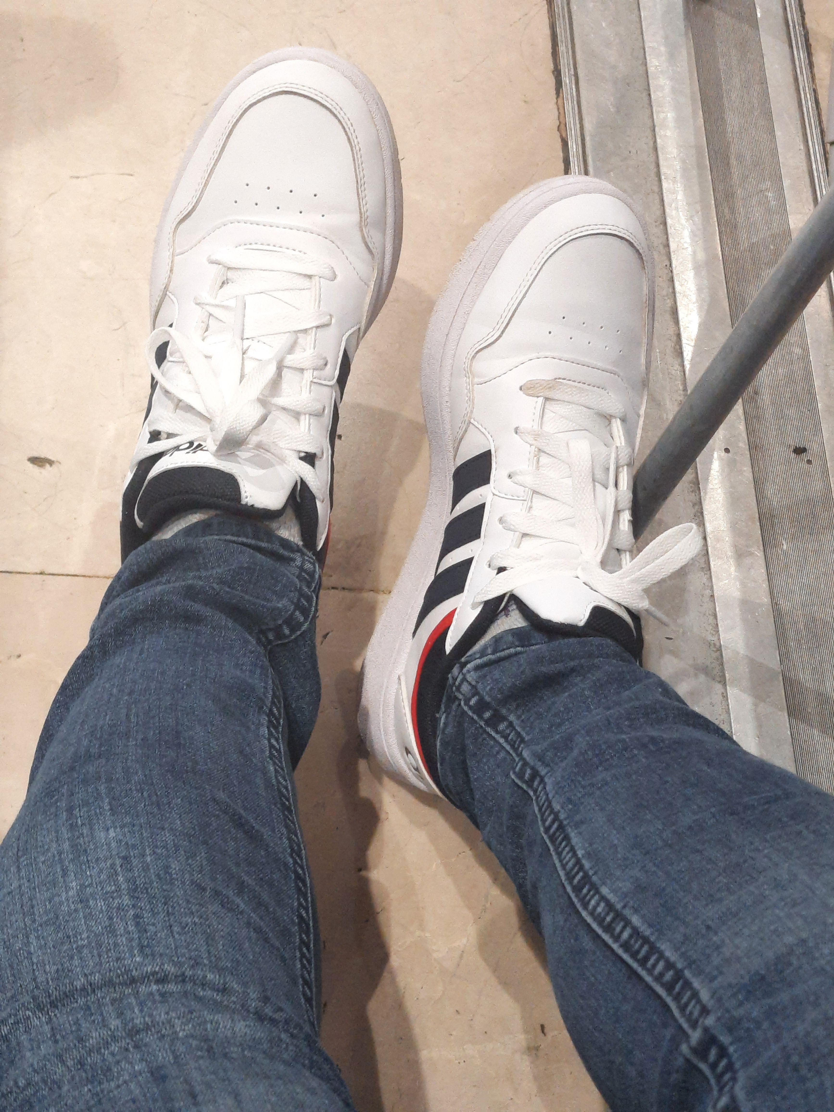 اسنیکر مردانه سفید آدیداس | GY5427 photo review